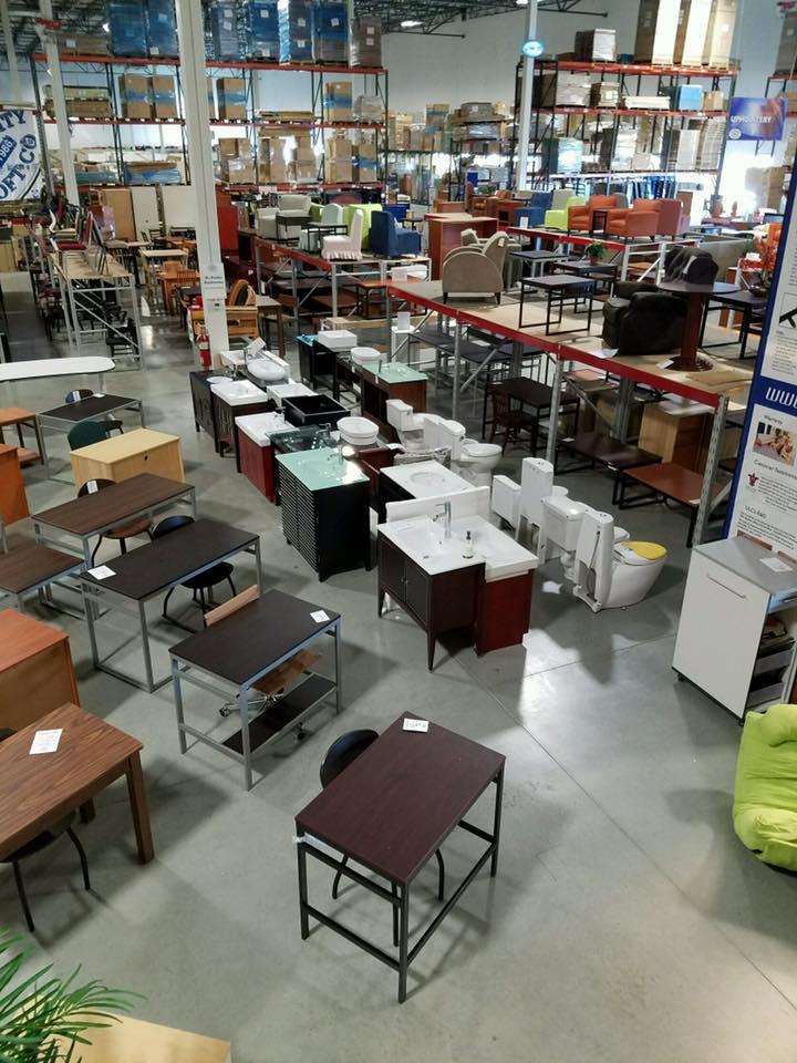 LOFT Factory Outlet SALE and It’s Huuuuuggge! University Loft Company