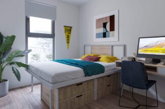SCAD-Bedroom-Desk